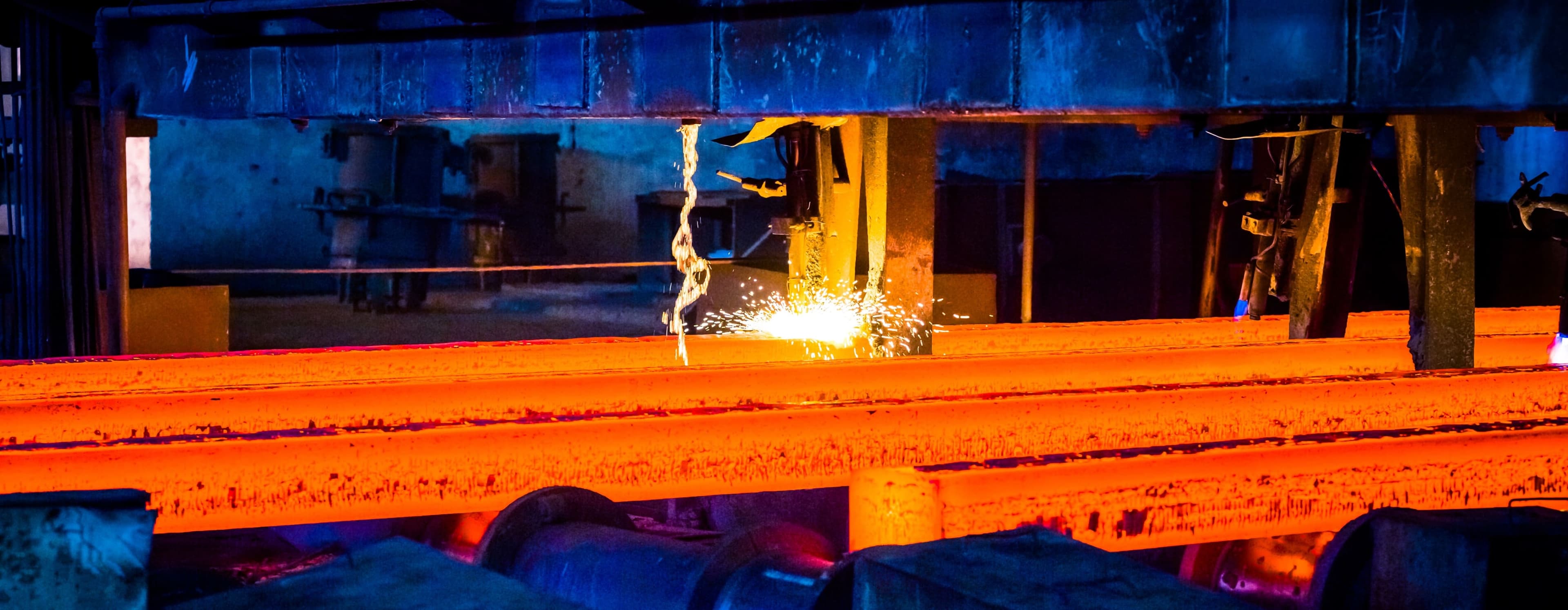 Консультація фахівців щодо металургічного сектору