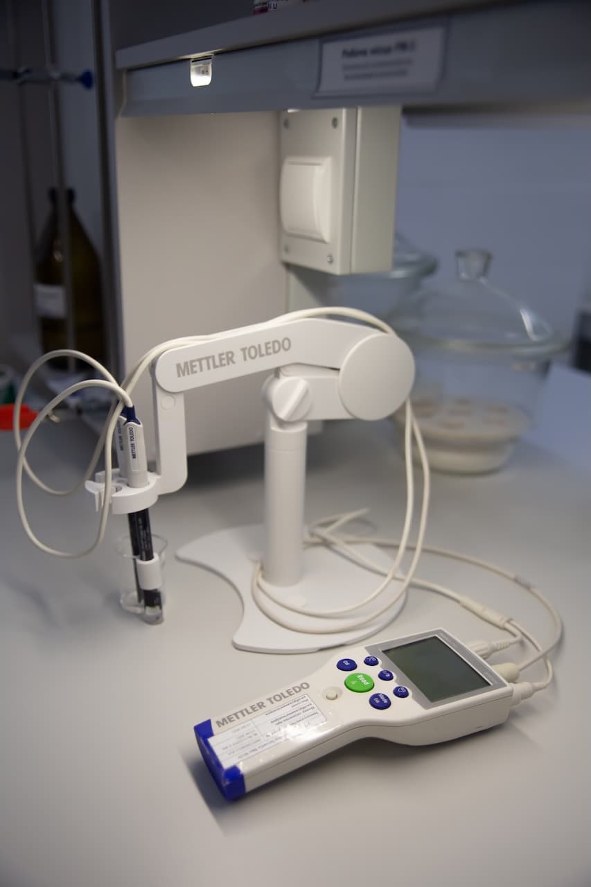 Лабораторний аналіз технологічних рідин